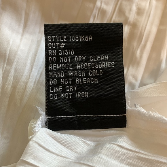 Vintage Ruffled Style Button Down Blouse - Picture 8 of 8